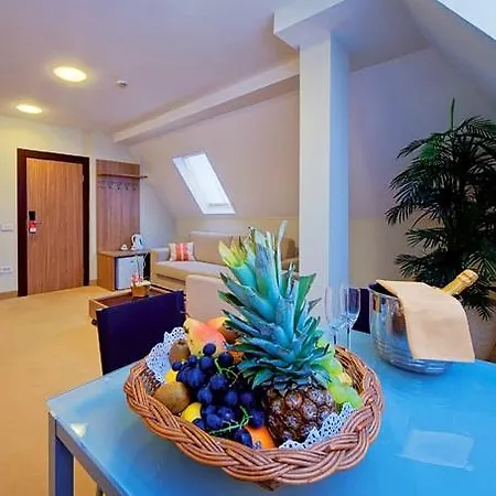 Отель Balkan Orient Express 4*